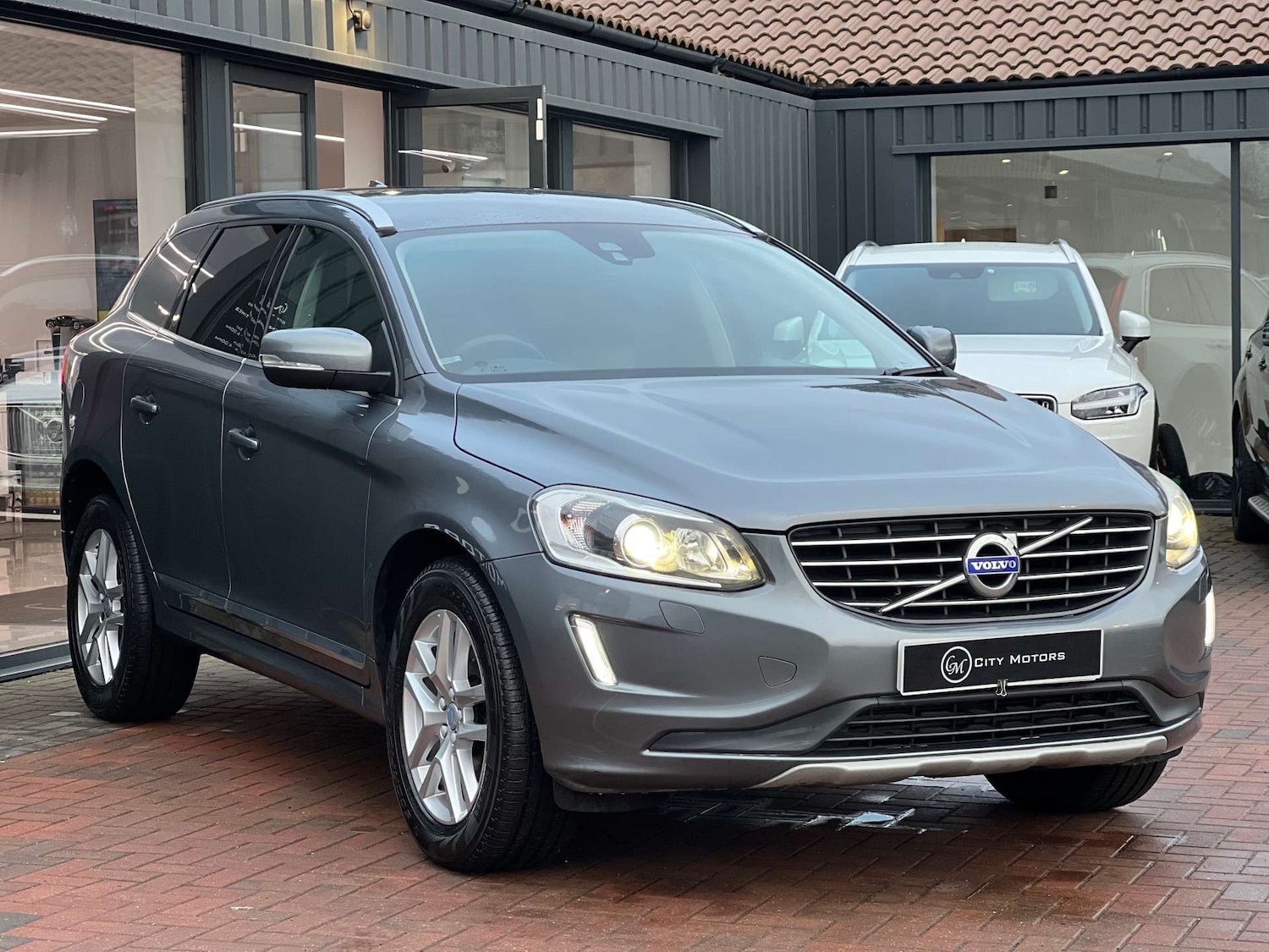 Used Volvo XC60 2016 for sale - 77249309: Photo 3