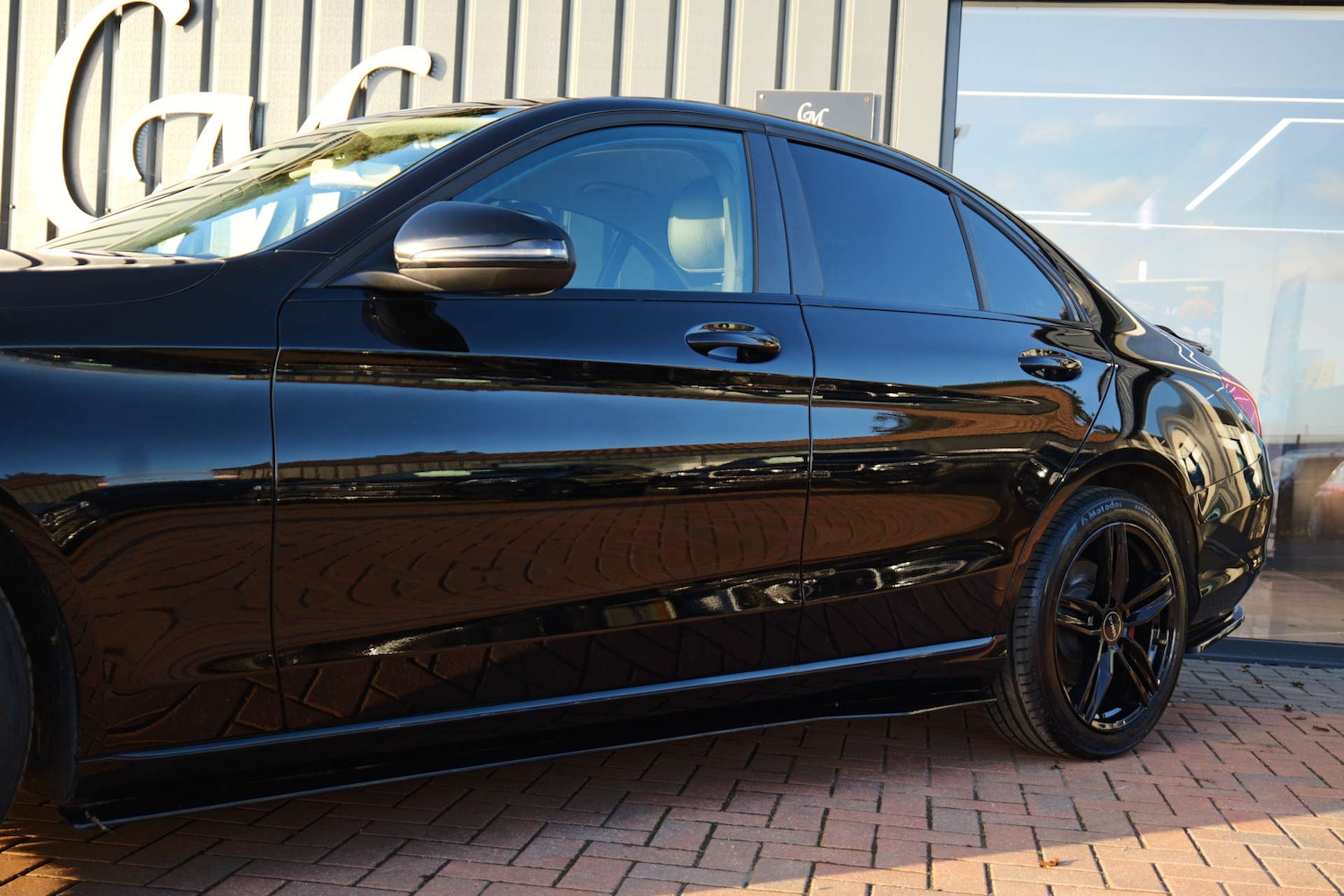 Used Mercedes-Benz C Class 2019 for sale - 76767895: Photo 2