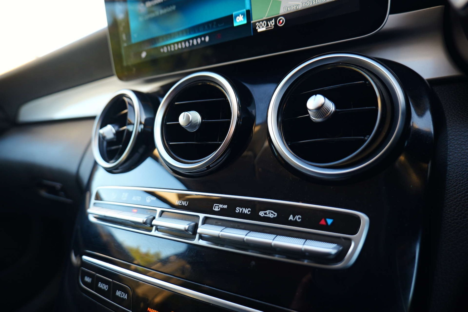 Used Mercedes-Benz C Class 2019 for sale - 76767895: Photo 31