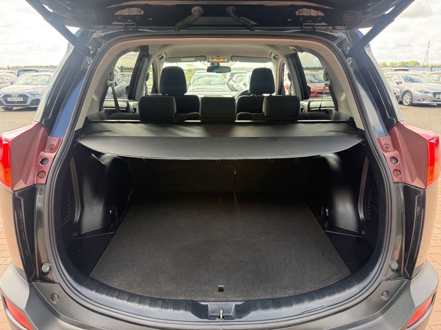 Used Toyota RAV4 2013 for sale - 75920608: Photo 22