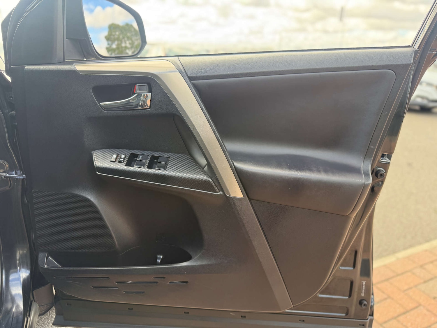 Used Toyota RAV4 2013 for sale - 75920608: Photo 23