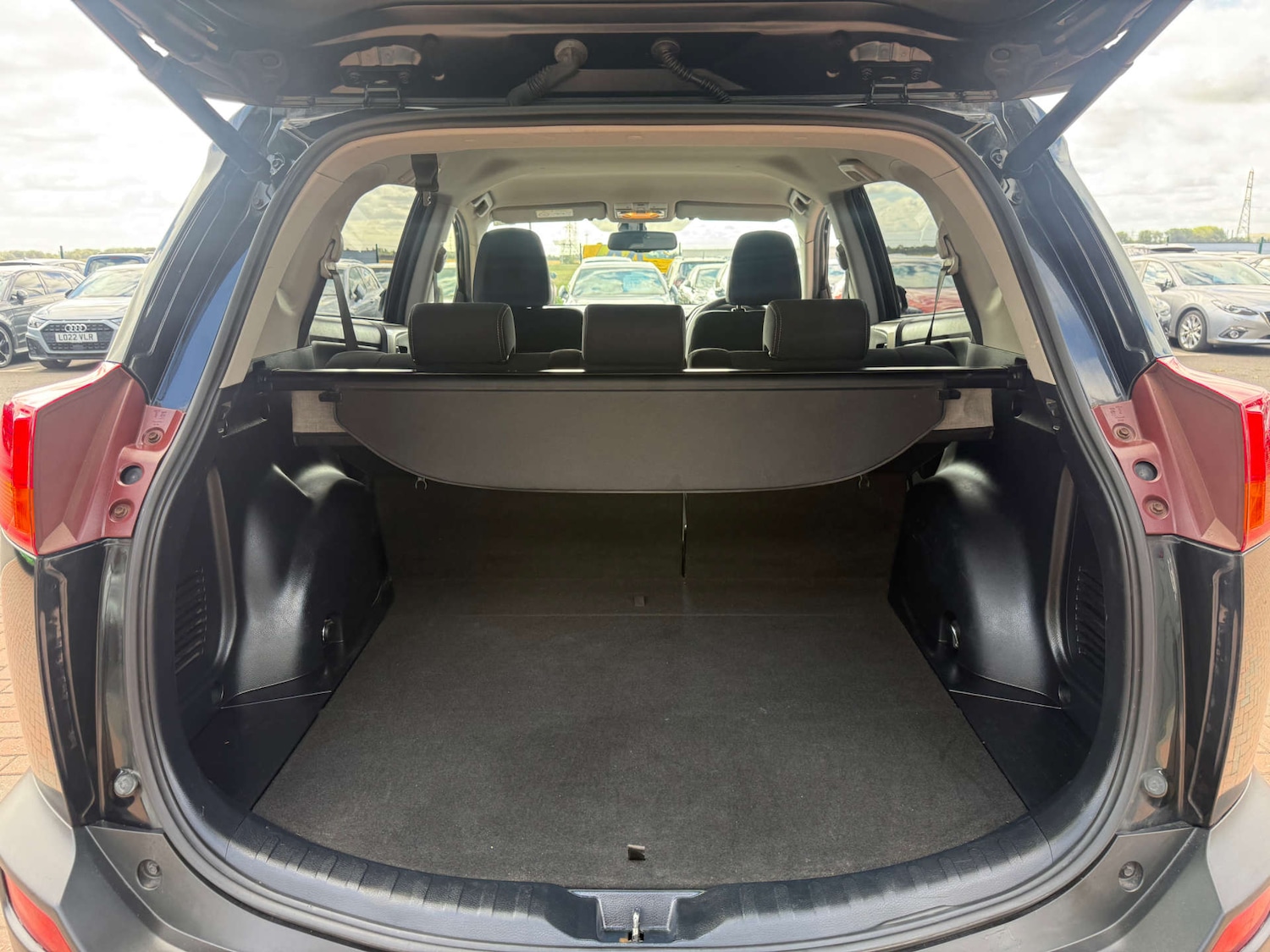 Used Toyota RAV4 2013 for sale - 75920608: Photo 53