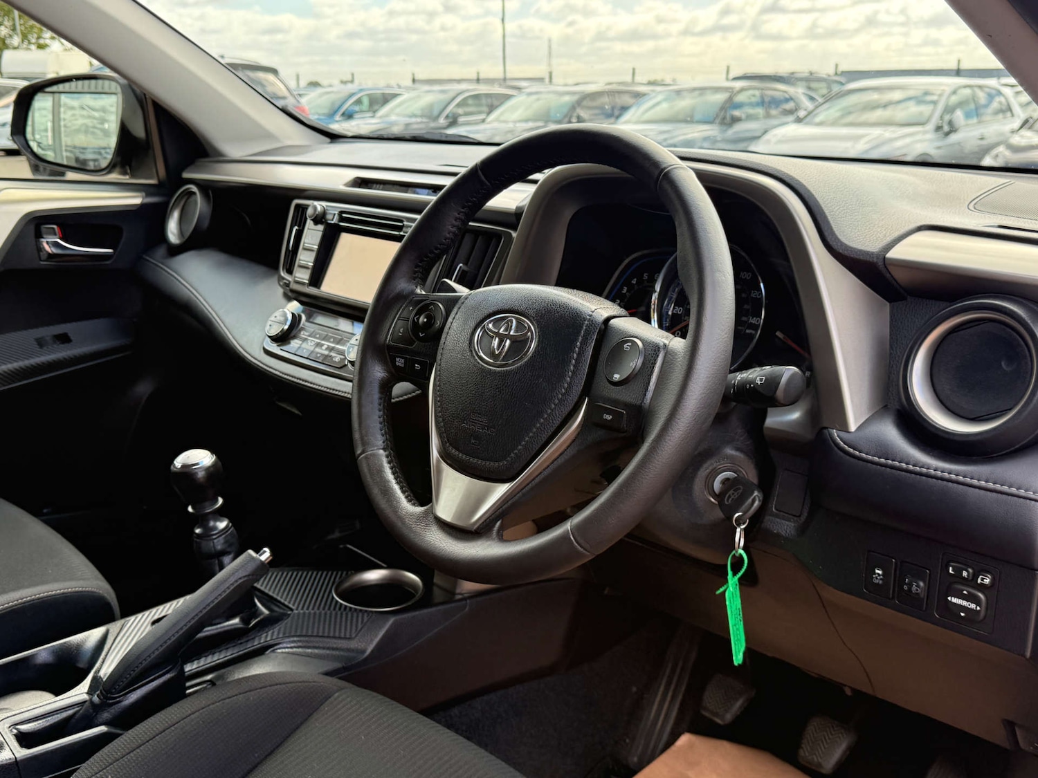 Used Toyota RAV4 2013 for sale - 75920608: Photo 56