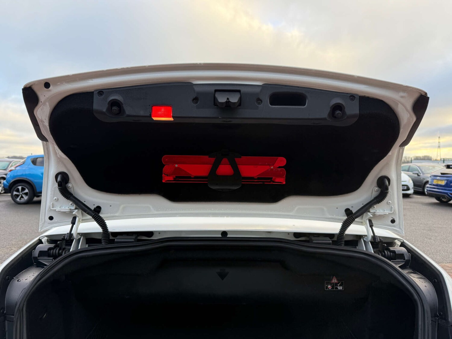 Used Mercedes-Benz E Class 2016 for sale - 77139198: Photo 64