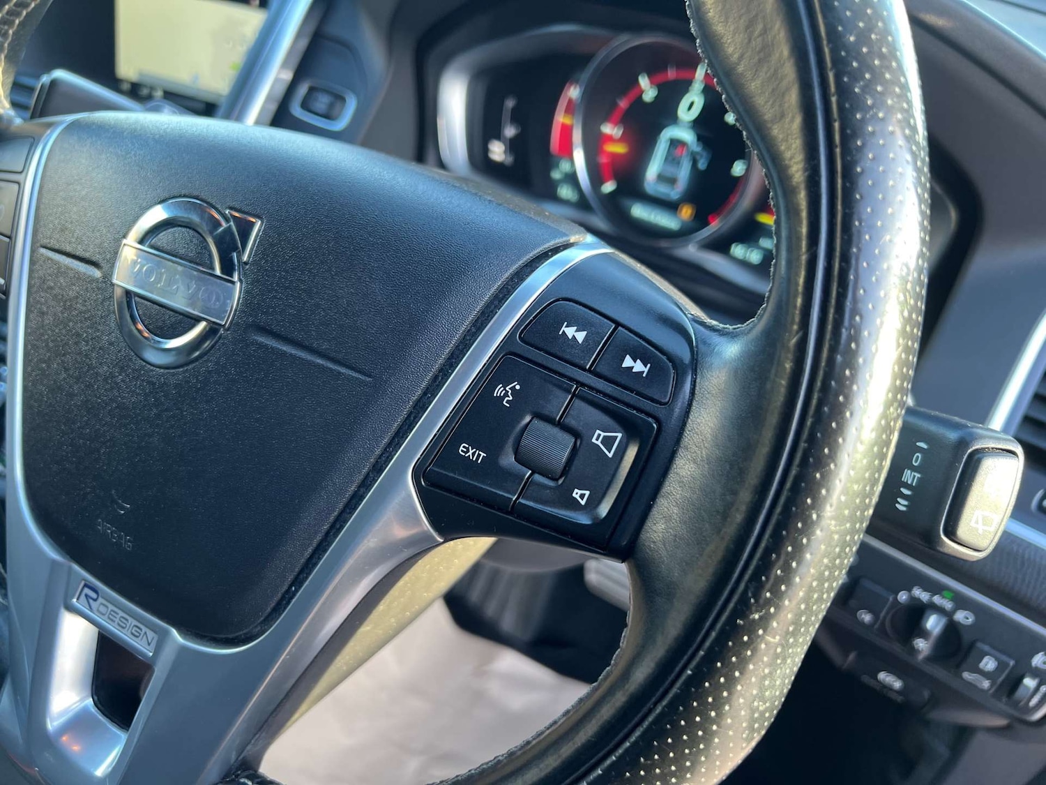 Used Volvo XC60 2013 for sale - 77621911: Photo 20