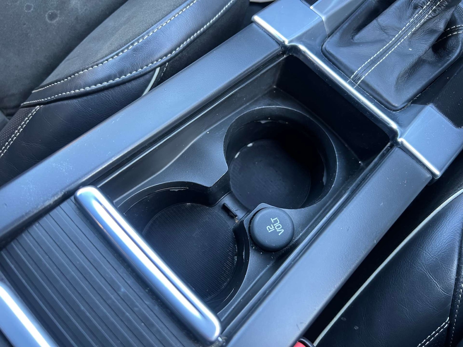 Used Volvo XC60 2013 for sale - 77621911: Photo 28