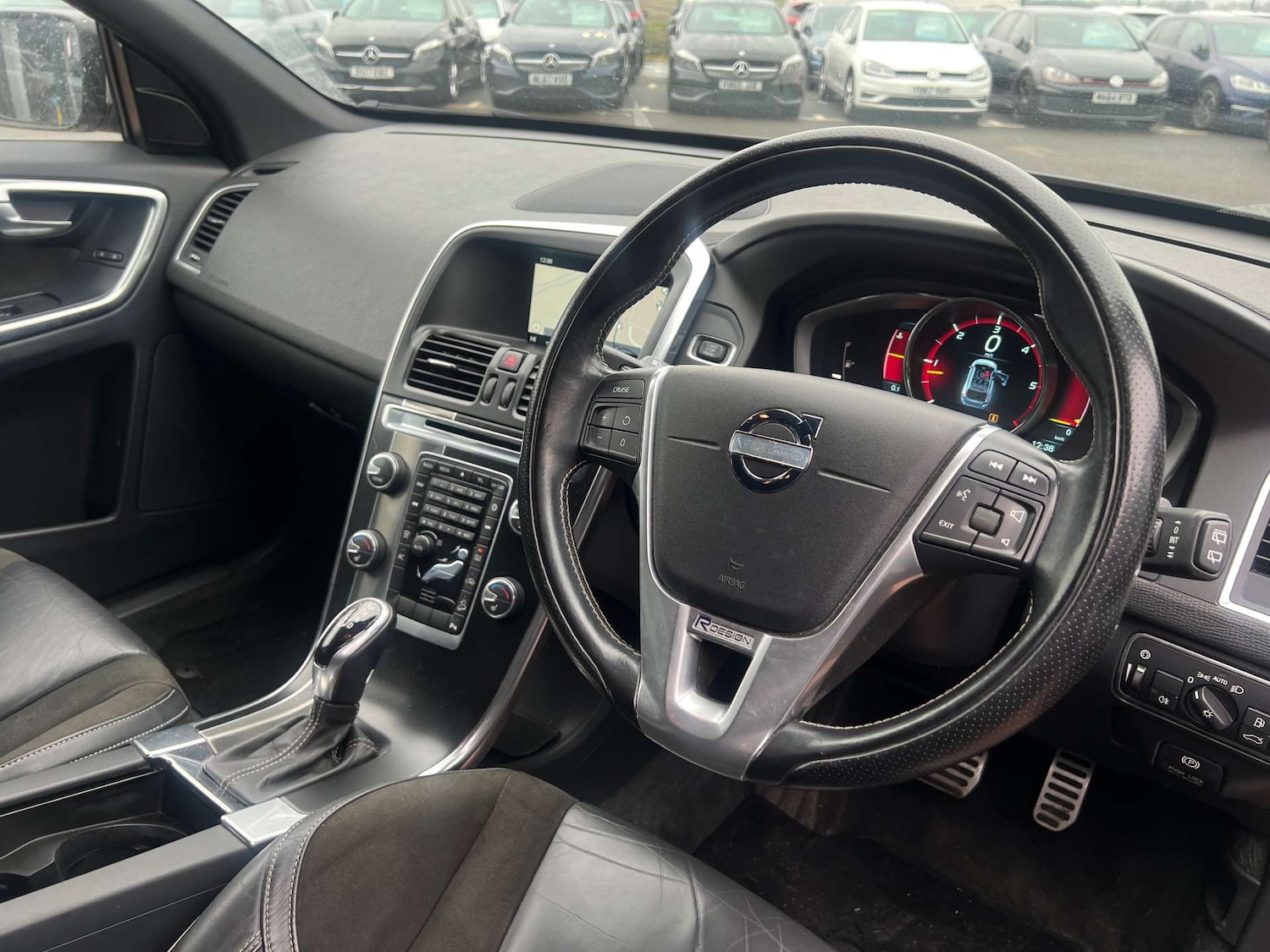 Used Volvo XC60 2013 for sale - 77621911: Photo 3