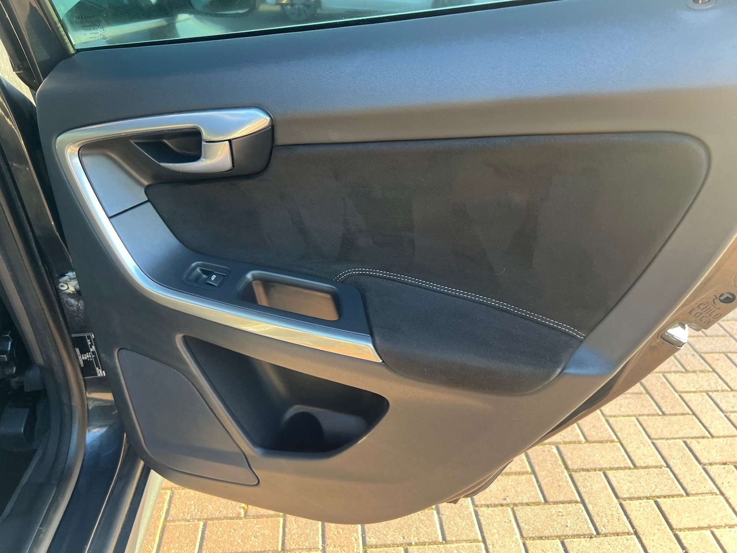 Used Volvo XC60 2013 for sale - 77621911: Photo 40