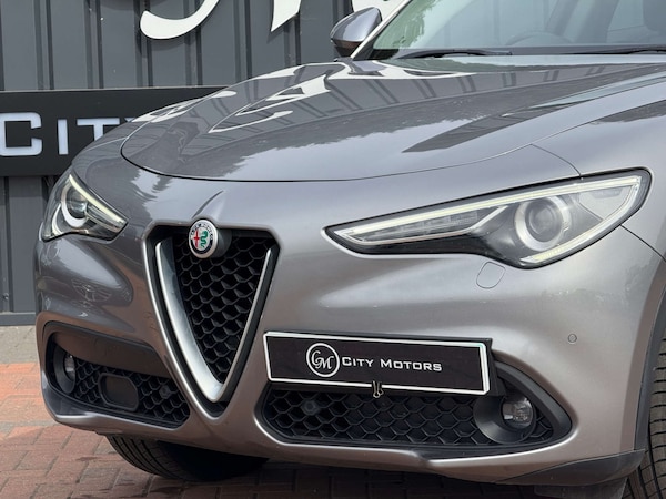 Used Alfa Romeo Stelvio 2018 for sale - 75500235: Photo 10