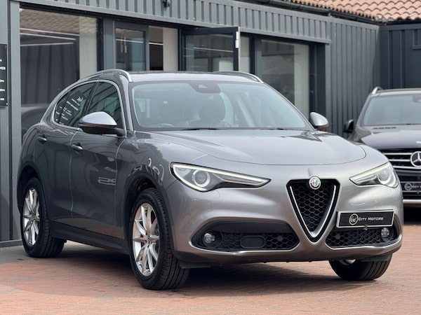 Used Alfa Romeo Stelvio 2018 for sale - 75500235: Photo 4