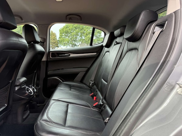 Used Alfa Romeo Stelvio 2018 for sale - 75500235: Photo 50