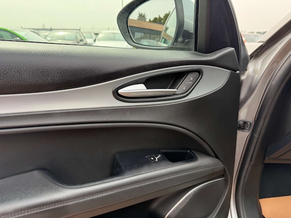 Used Alfa Romeo Stelvio 2018 for sale - 75500235: Photo 92