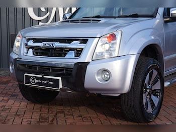Used Isuzu Rodeo 2012 for sale - 76402702: Photo