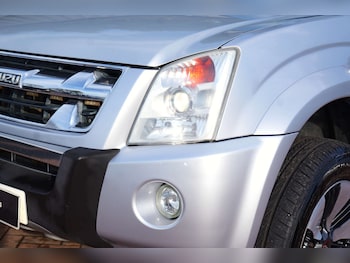 Used Isuzu Rodeo 2012 for sale - 76402702: Photo