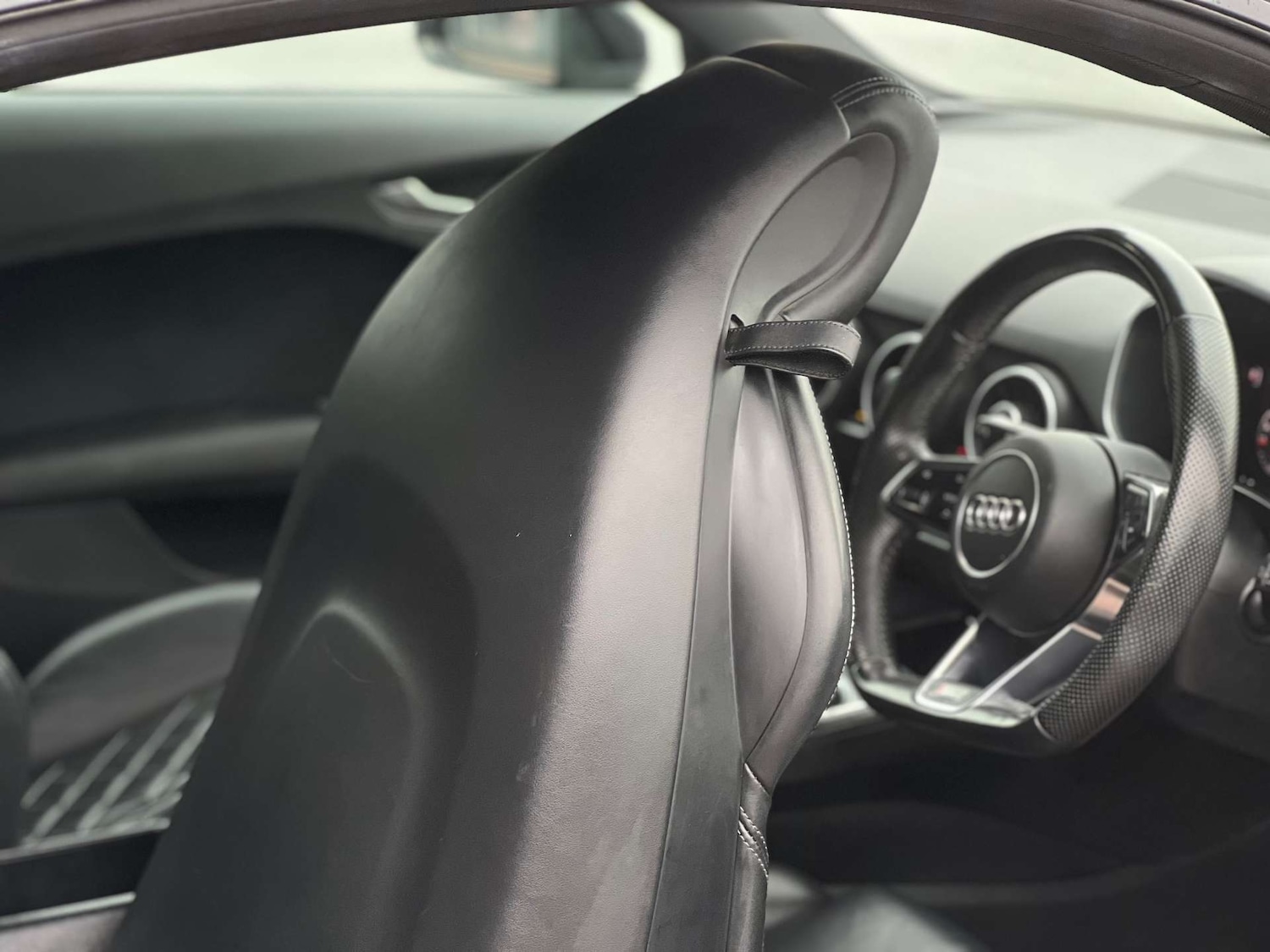 Used Audi TT 2015 for sale - 77380663: Photo 24