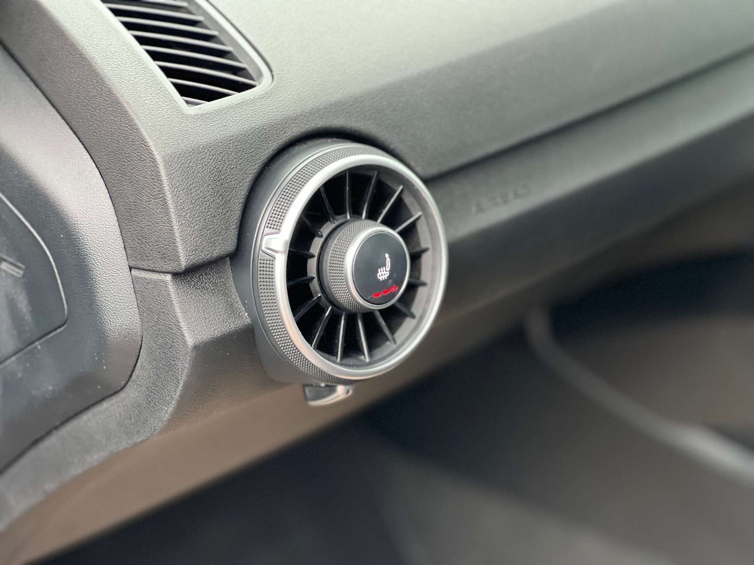 Used Audi TT 2015 for sale - 77380663: Photo 45