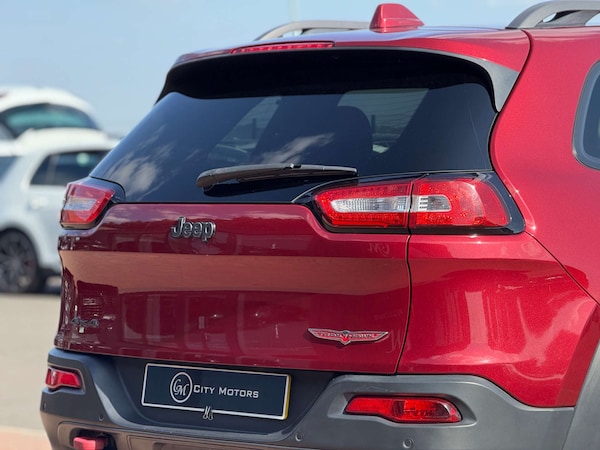 Used Jeep Cherokee 2015 for sale - 75157697: Photo 47