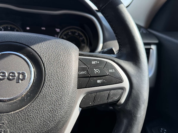 Used Jeep Cherokee 2015 for sale - 75157697: Photo 67