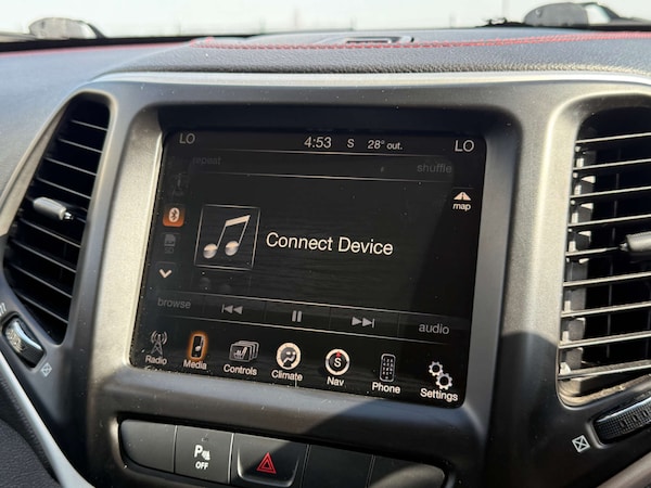 Used Jeep Cherokee 2015 for sale - 75157697: Photo 68