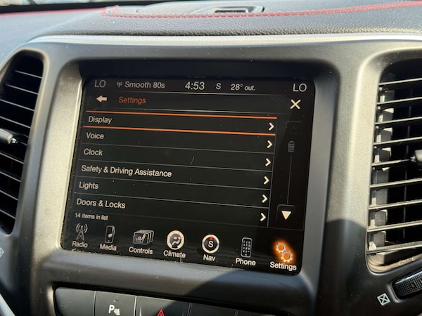 Used Jeep Cherokee 2015 for sale - 75157697: Photo 76