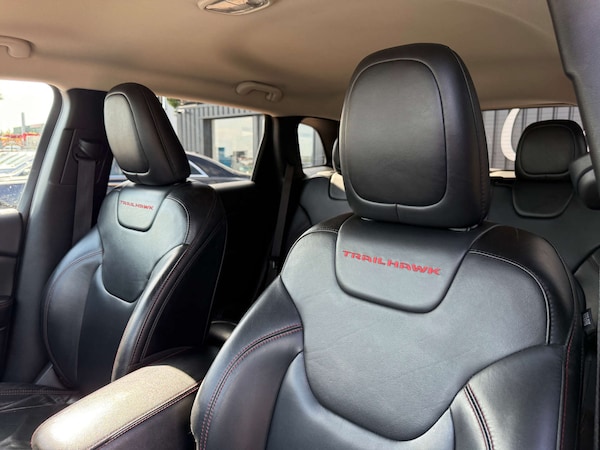 Used Jeep Cherokee 2015 for sale - 75157697: Photo 86