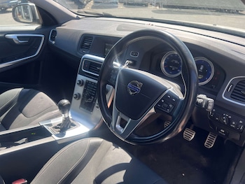 Used Volvo V60 2013 for sale - 78456185: Photo