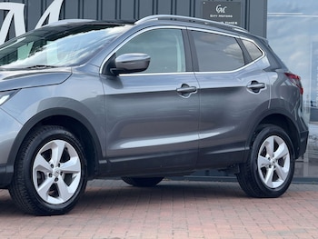 Used Nissan Qashqai 2017 for sale - 74821378: Photo