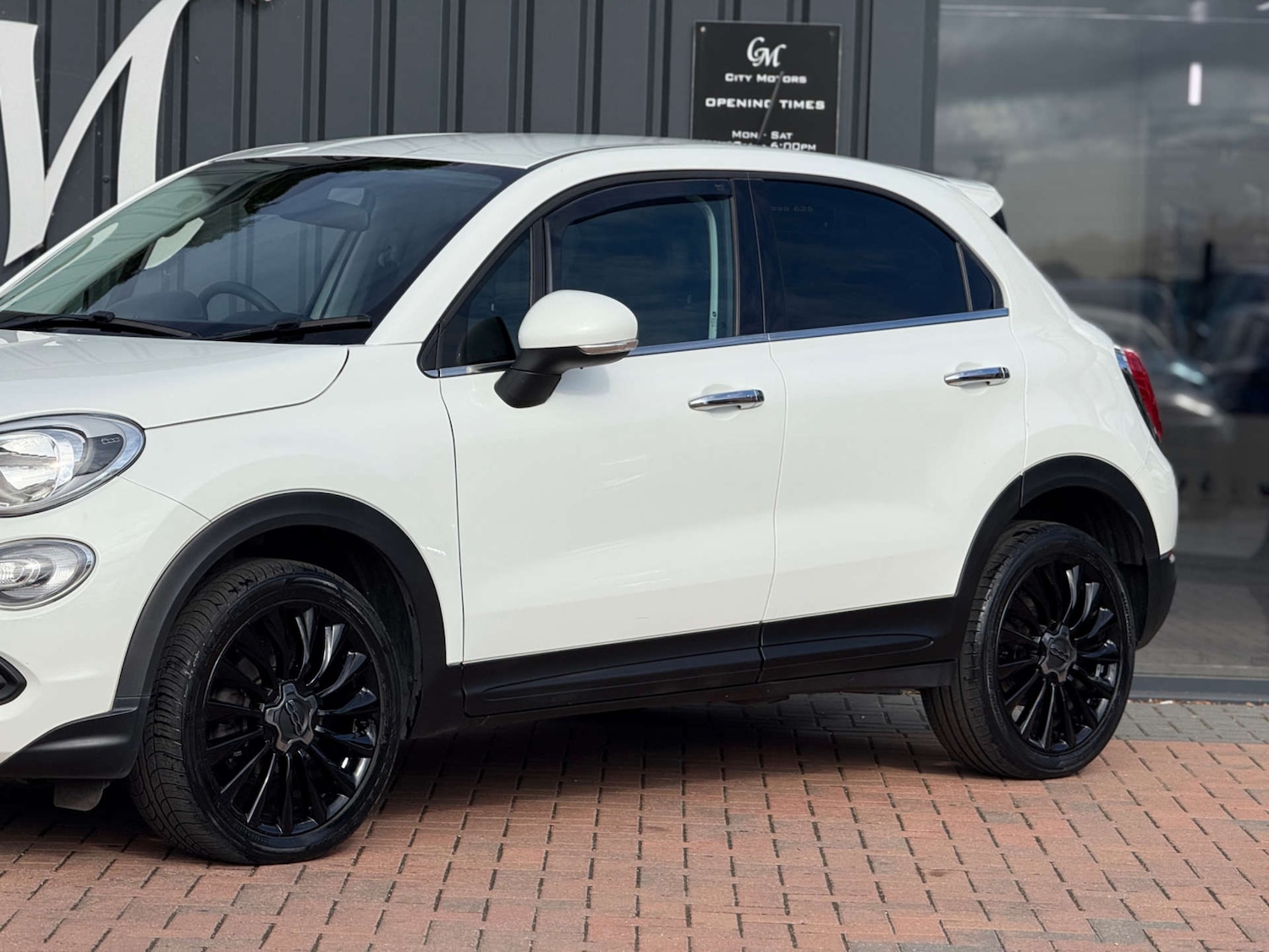 Used Fiat 500X 2018 for sale - 76017054: Photo 2