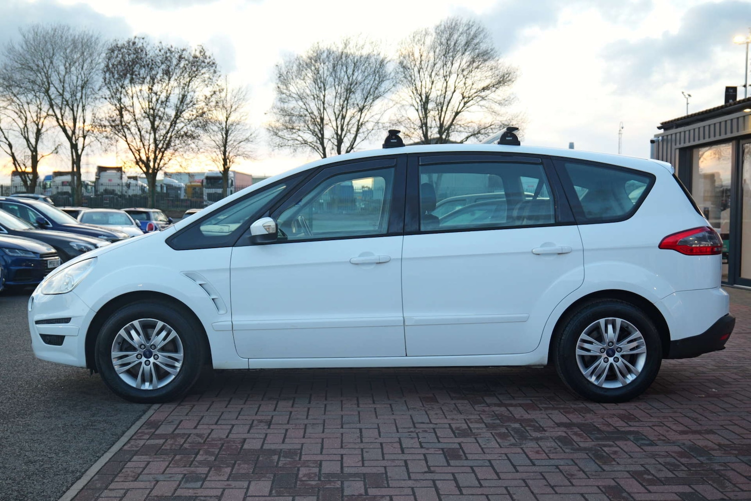 Used Ford S-Max 2012 for sale - 77271552: Photo 10