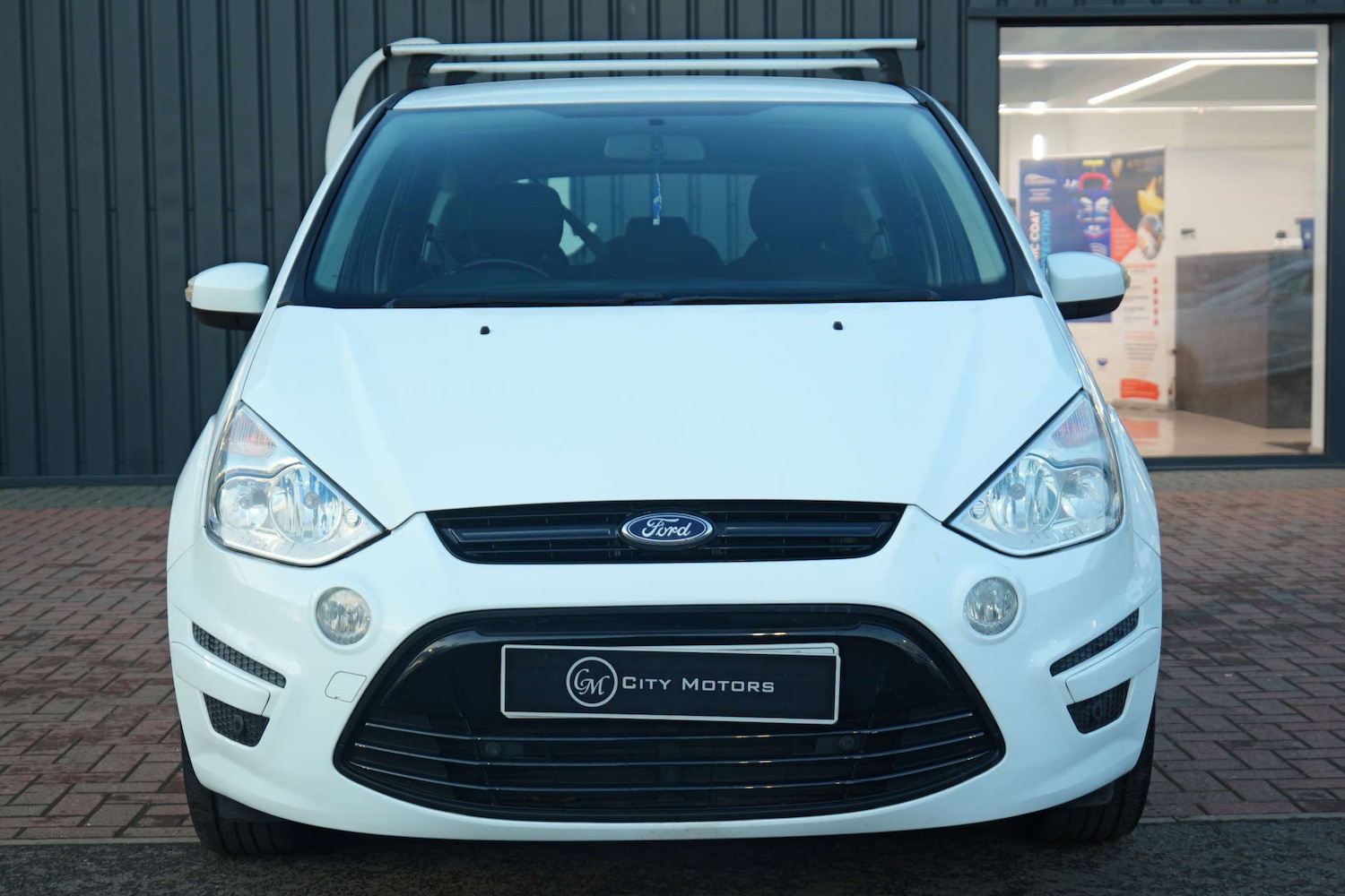 Used Ford S-Max 2012 for sale - 77271552: Photo 2