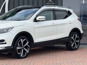 Used Nissan Qashqai 2017 for sale - 76056625: Photo