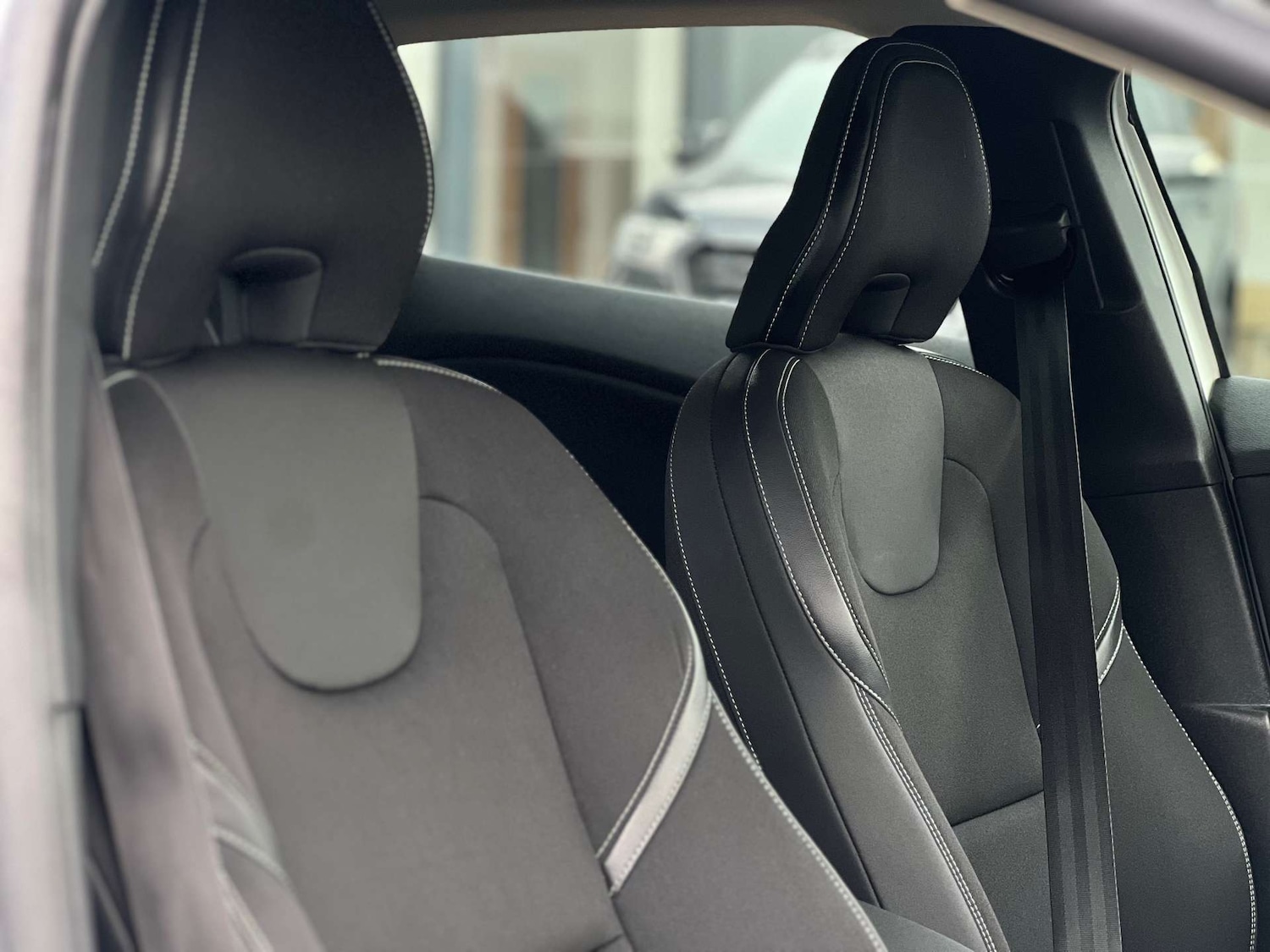 Used Volvo V40 2018 for sale - 77184856: Photo 15