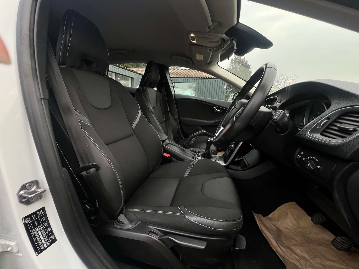 Used Volvo V40 2018 for sale - 77184856: Photo 16