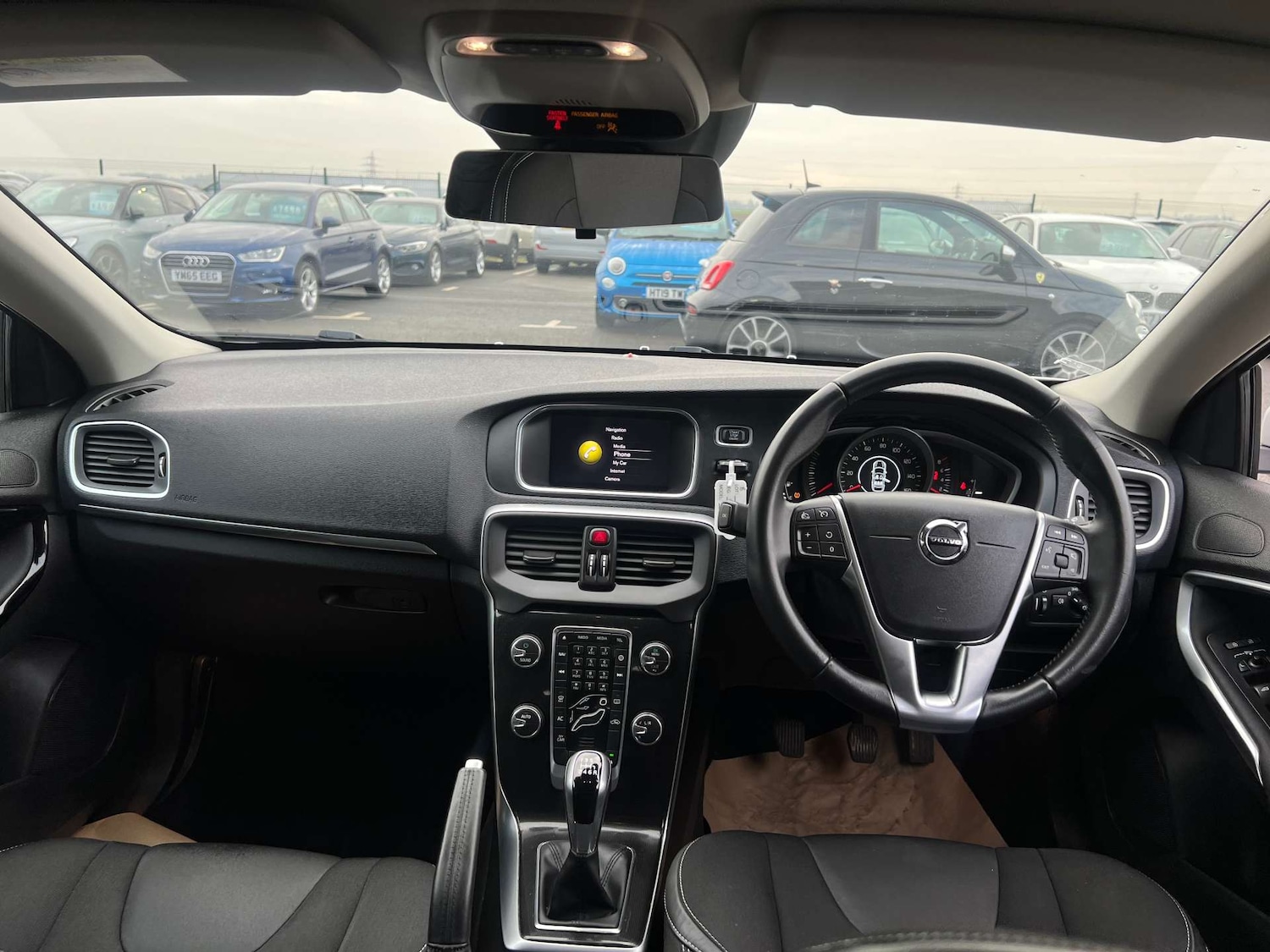 Used Volvo V40 2018 for sale - 77184856: Photo 19