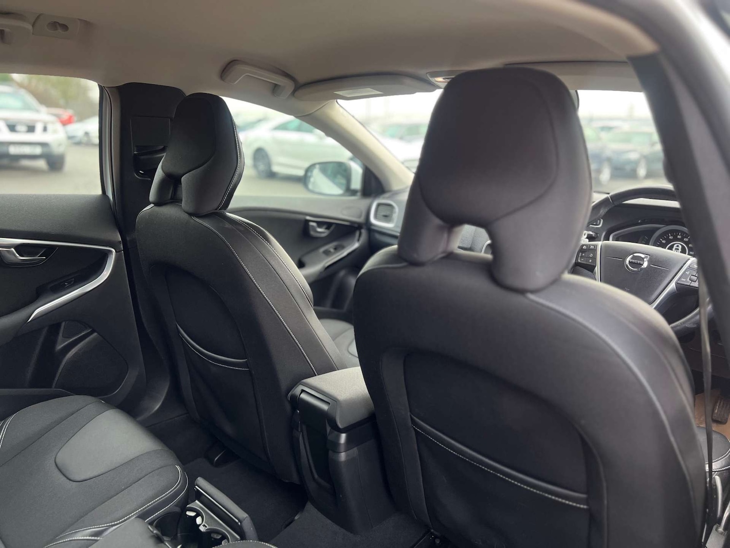 Used Volvo V40 2018 for sale - 77184856: Photo 30