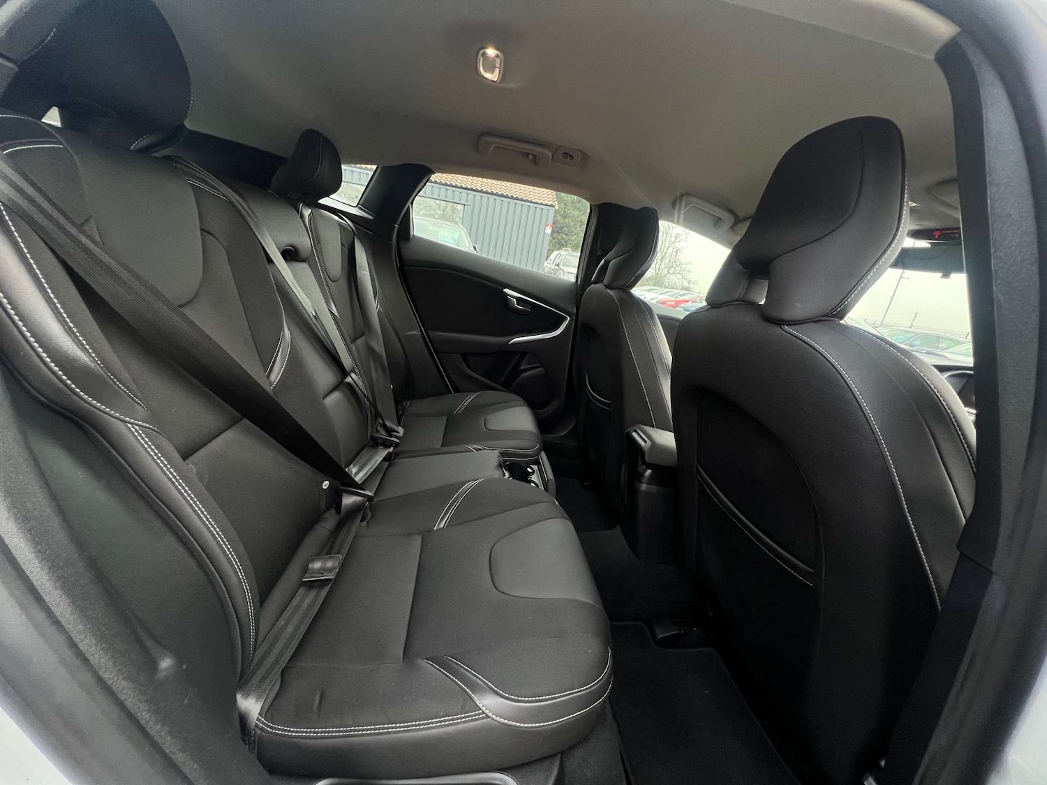 Used Volvo V40 2018 for sale - 77184856: Photo 31