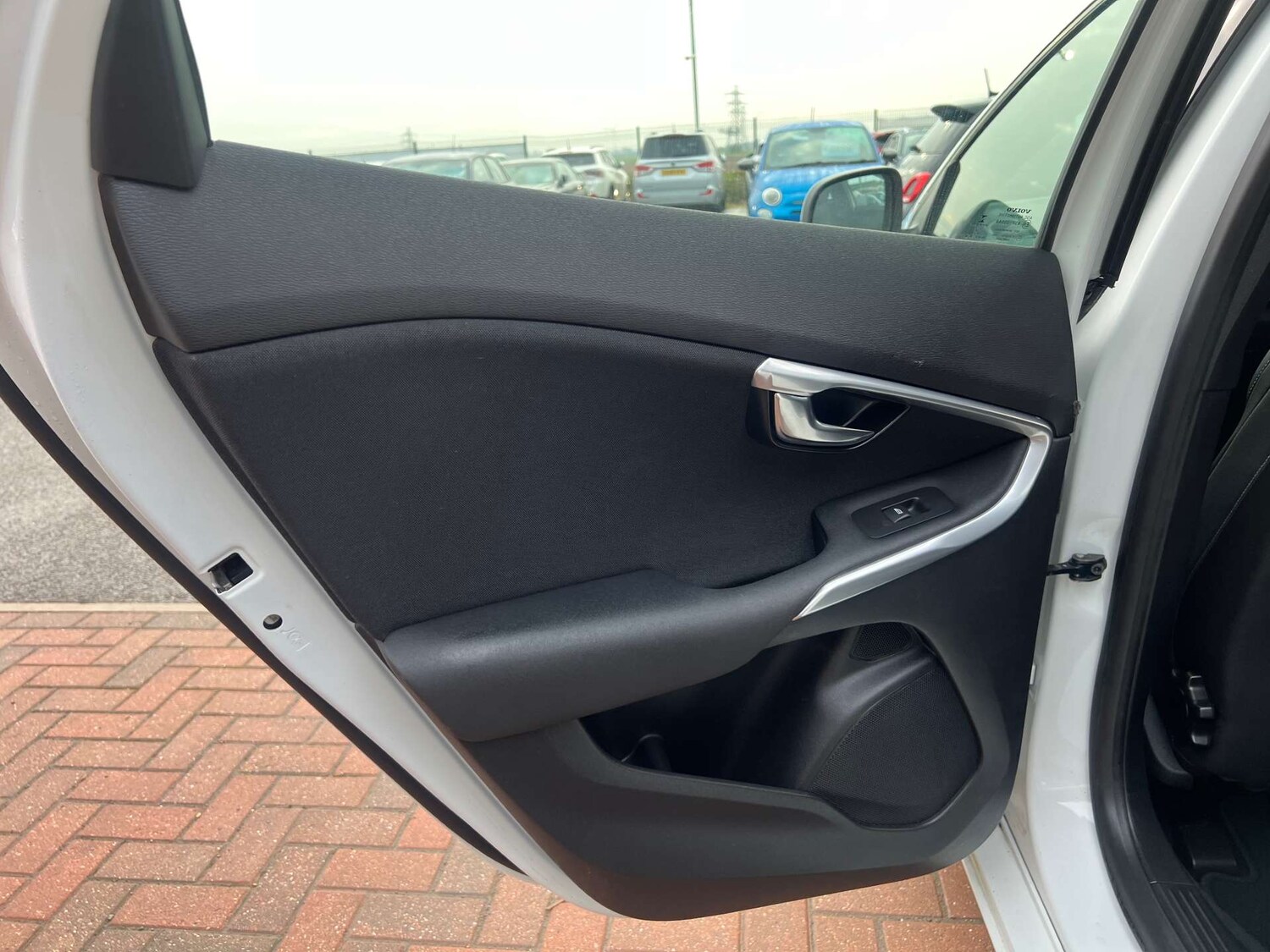 Used Volvo V40 2018 for sale - 77184856: Photo 50