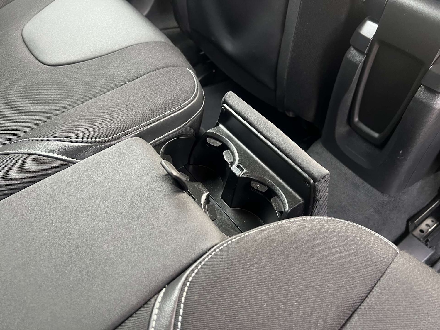 Used Volvo V40 2018 for sale - 77184856: Photo 53