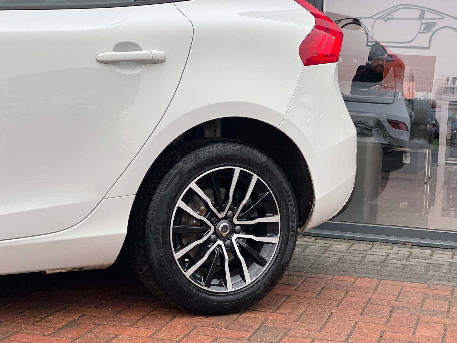 Used Volvo V40 2018 for sale - 77184856: Photo 54