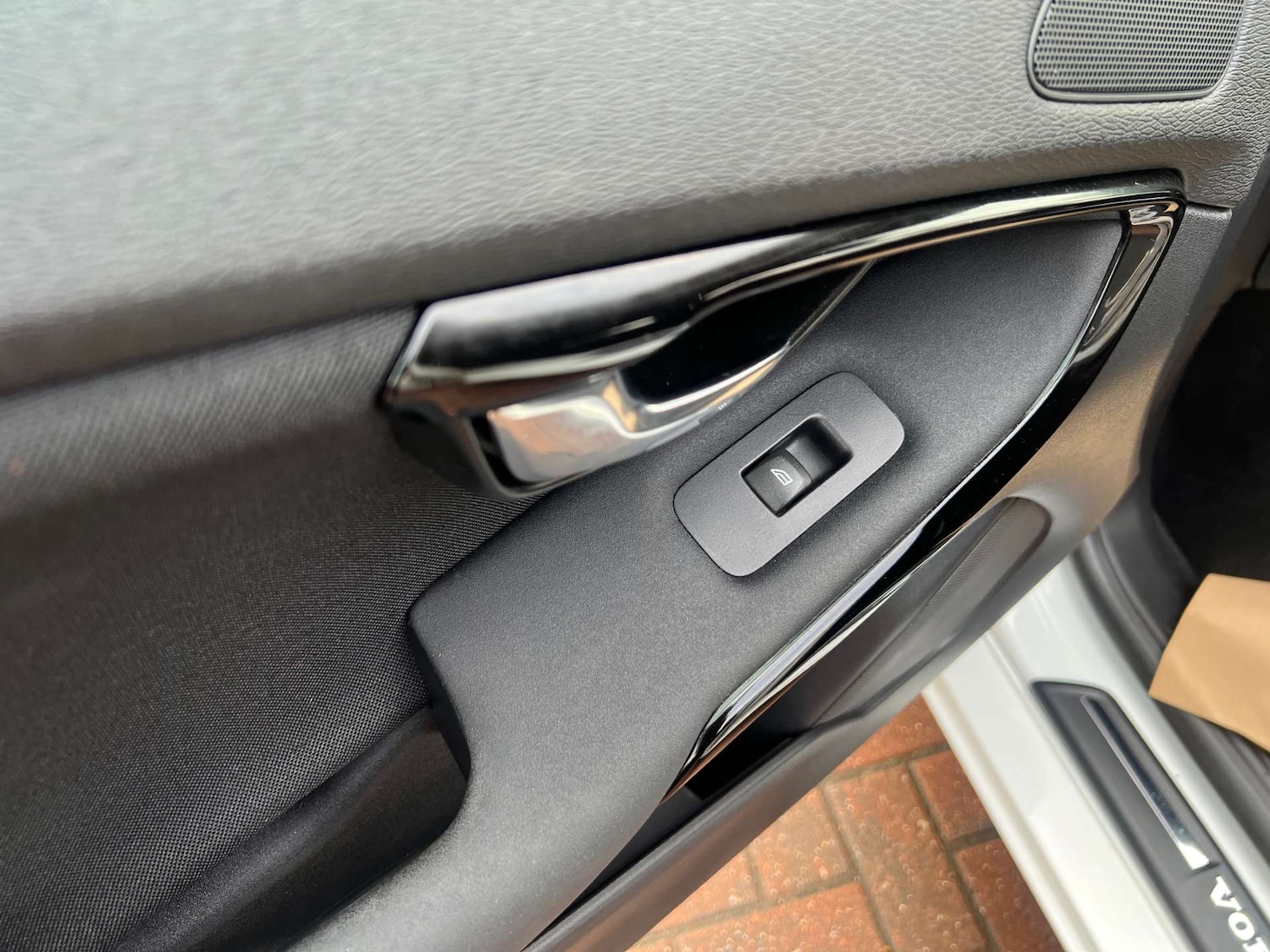 Used Volvo V40 2018 for sale - 77184856: Photo 55