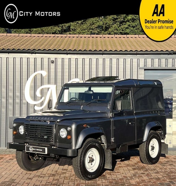 Used Land Rover Defender 2016 for sale - 73434223: Photo 1