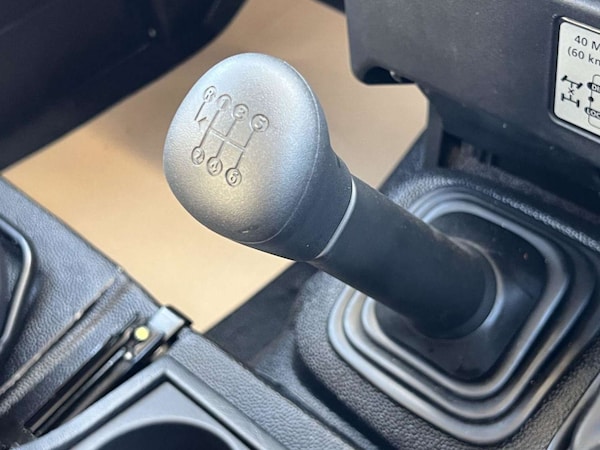 Used Land Rover Defender 2016 for sale - 73434223: Photo 59