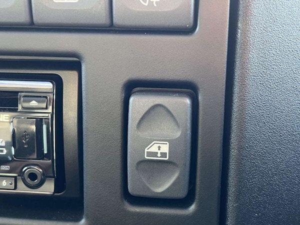 Used Land Rover Defender 2016 for sale - 73434223: Photo 76