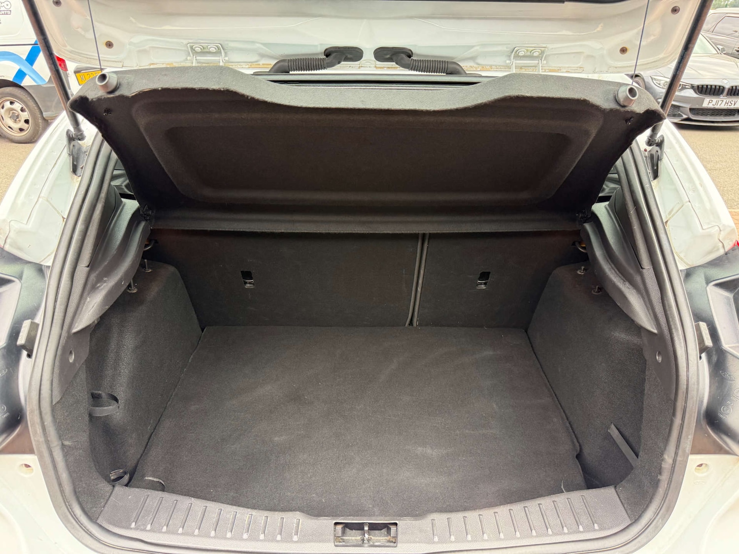 Used Ford Focus 2012 for sale - 76037430: Photo 21