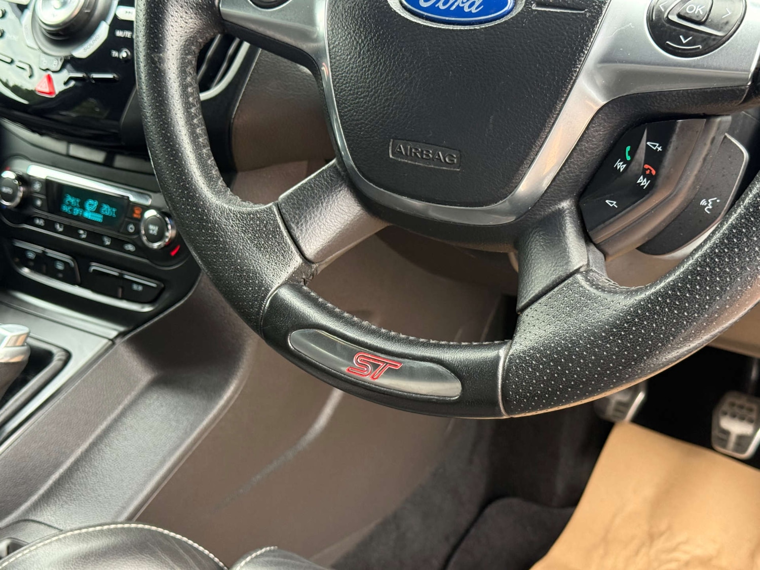 Used Ford Focus 2012 for sale - 76037430: Photo 28