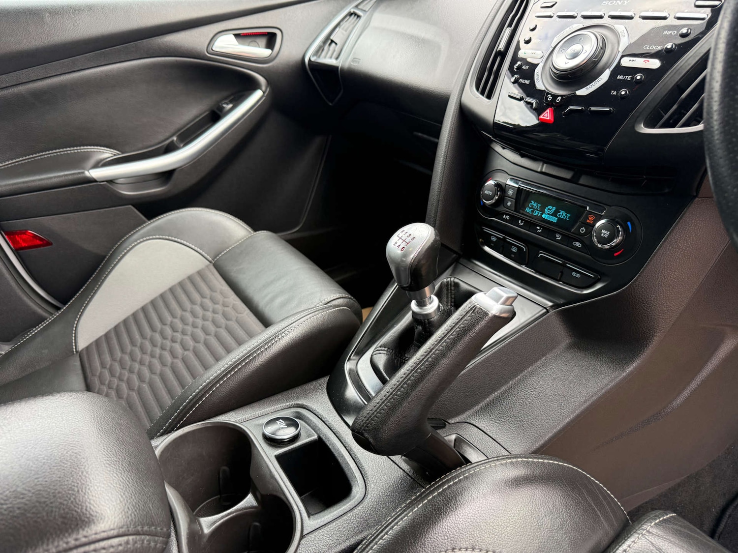 Used Ford Focus 2012 for sale - 76037430: Photo 29