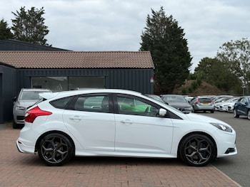 Used Ford Focus 2012 for sale - 76037430: Photo