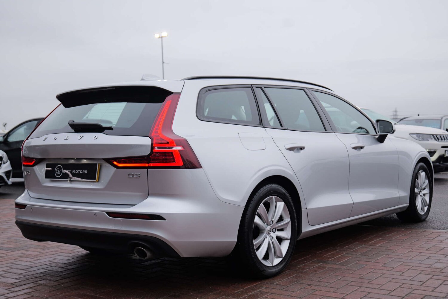 Used Volvo V60 2018 for sale - 77087321: Photo 6