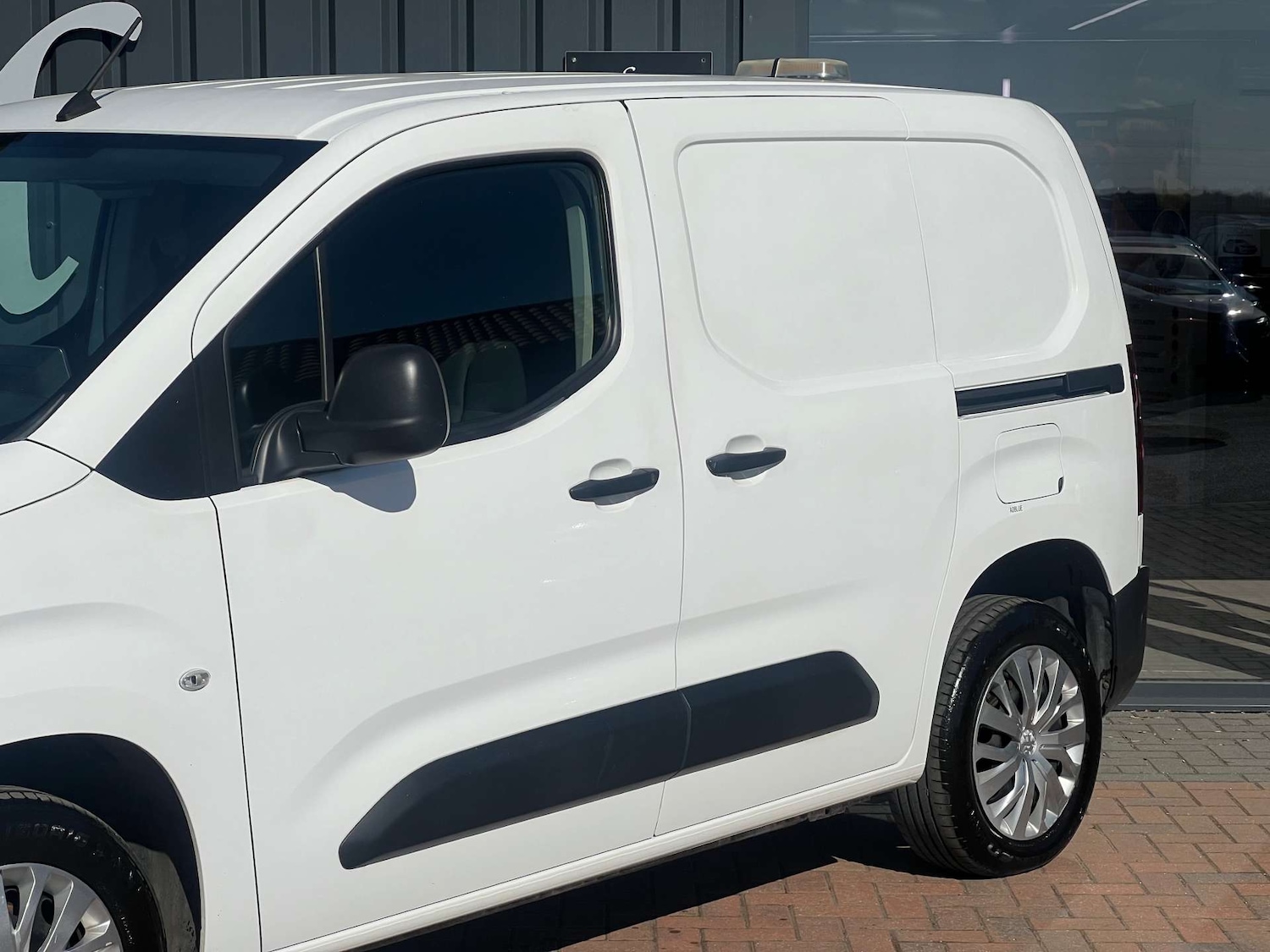 Used Peugeot Partner 2021 for sale - 78027764: Photo 2