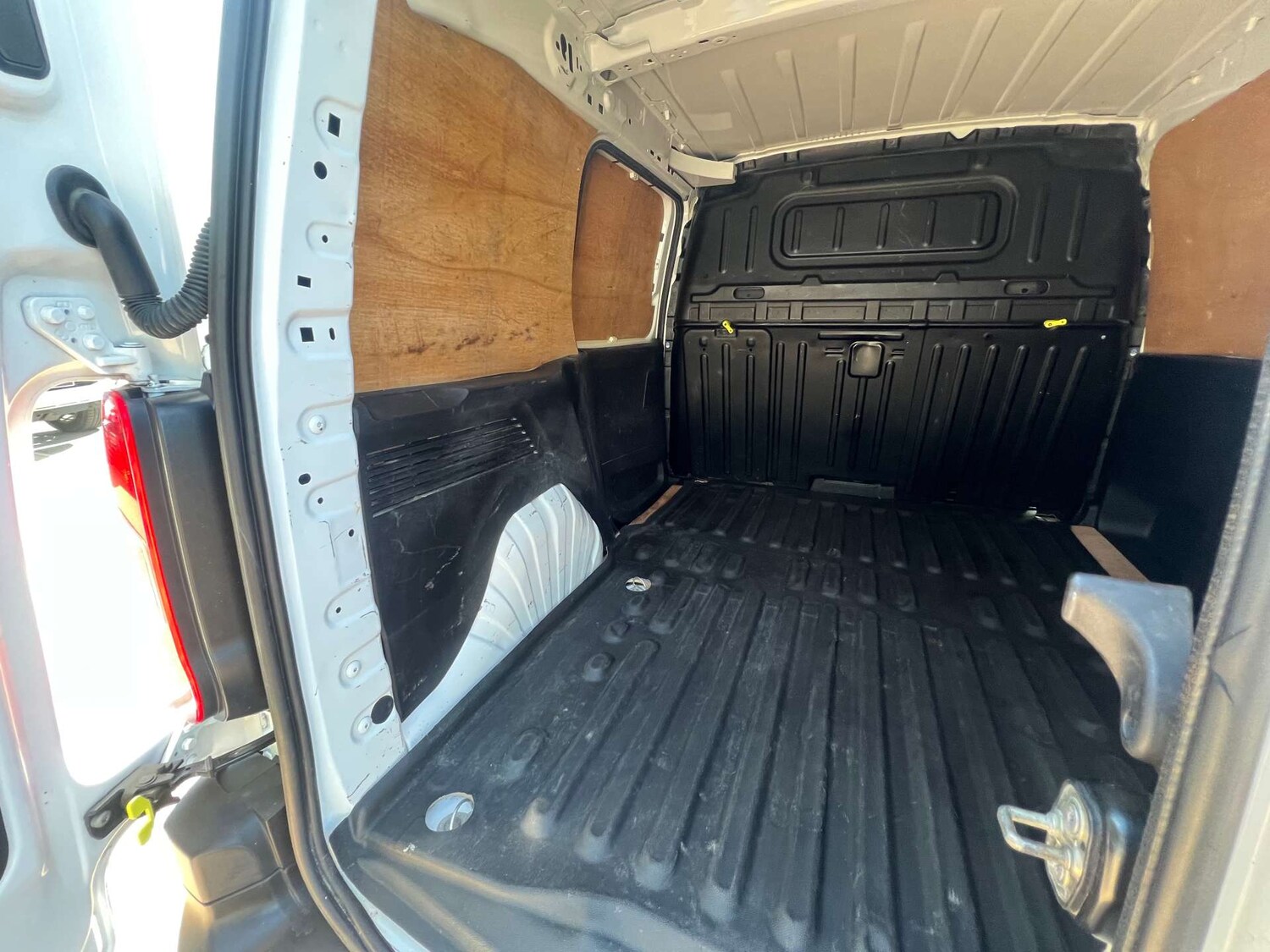 Used Peugeot Partner 2021 for sale - 78027764: Photo 31